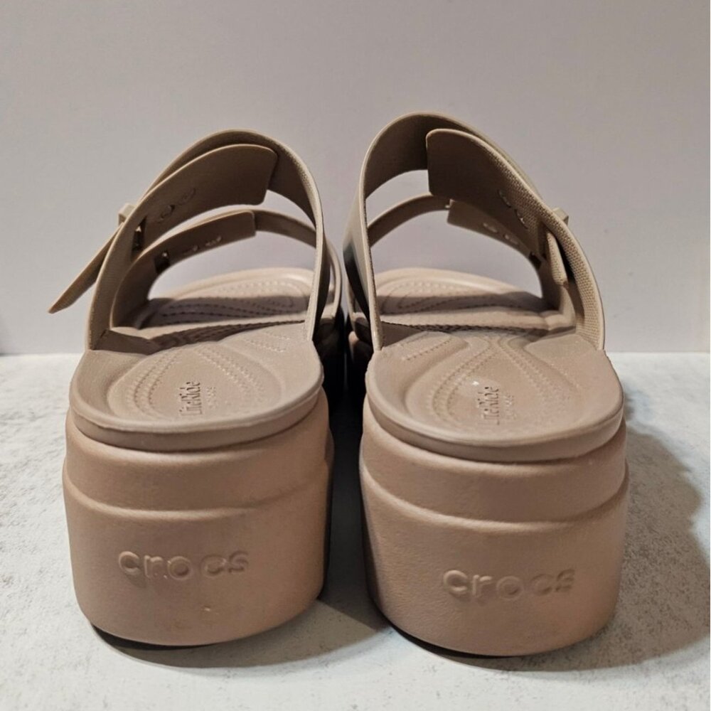 Crocs Brooklyn Buckle Strap Wedge Platform Sandals Beige Women's Size 9 - Picture 8 of 12